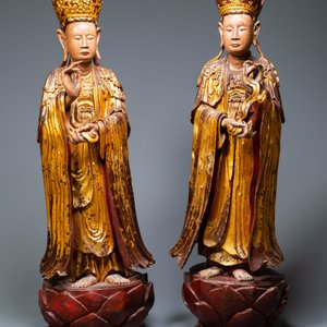 A pair of large Chinese or Vietnamese gilded, lacquered and painted wooden figures, 18/19th C. — 照片 2