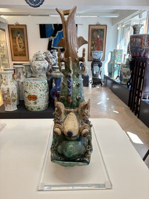 A pair of large Chinese polychrome-glazed fish-form roof tiles, 19th C. — photo 17