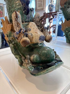 A pair of large Chinese polychrome-glazed fish-form roof tiles, 19th C. — photo 7