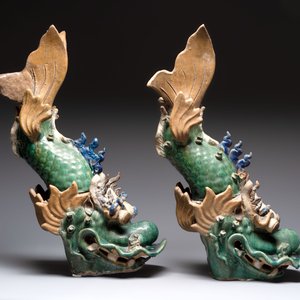 A pair of large Chinese polychrome-glazed fish-form roof tiles, 19th C. — photo 6