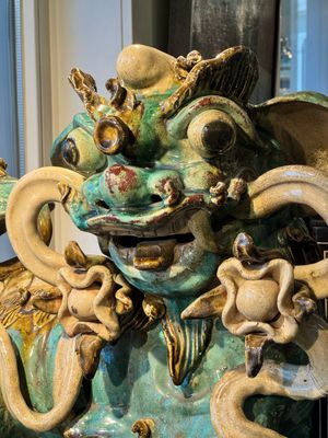 A pair of large Chinese polychrome-glazed Shiwan stoneware Buddhist lions, 19th C. — photo 6