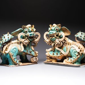 A pair of large Chinese polychrome-glazed Shiwan stoneware Buddhist lions, 19th C. — photo 1