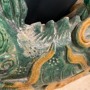 A pair of large Chinese sancai-glazed dragon roof tiles, Ming/Qing — 照片 14