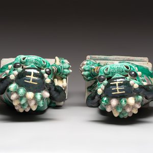 A pair of large Chinese verte biscuit Buddhist lions, 19th C. — photo 6