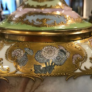 A pair of large gilt bronze-mounted Sèvres porcelain vases, France, 19th C. — photo 10