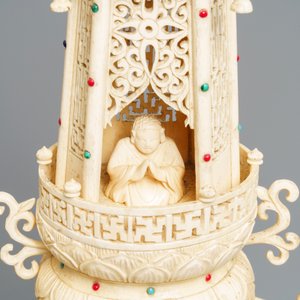 A pair of large inlaid Chinese ivory groups of Buddha and Guanyin on an elephant, ca. 1900 — 照片 8