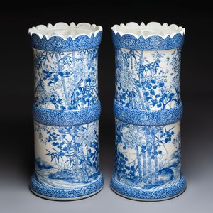 A pair of large Japanese blue and white stands, Keisa 瀬戸圭左製 and Yamakei 山圭制 marks, 19/20th C. — 照片 5