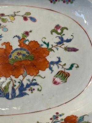 A pair of large oval Chinese famille rose 'Madame de Pompadour' dishes, Qianlong, ca. 1745 — photo 13
