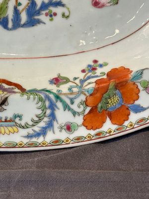 A pair of large oval Chinese famille rose 'Madame de Pompadour' dishes, Qianlong, ca. 1745 — photo 18