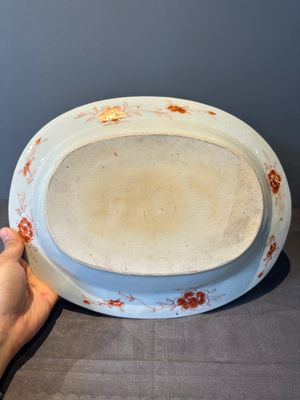 A pair of large oval Chinese famille rose 'Madame de Pompadour' dishes, Qianlong, ca. 1745 — photo 19