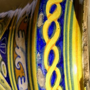 A pair of large polychrome Italian maiolica albarelli, Palermo, Lazzaro workshop, ca. 1600 — 照片 8