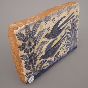 A pair of large Spanish blue and white tiles with birds, 17/18th C. — photo 6