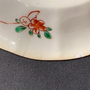 A pair of lobed Chinese famille verte cups and saucers, Kangxi — 照片 16