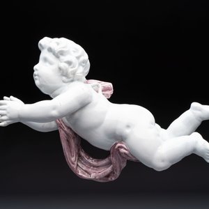 A pair of manganese and white Delftware putti, France or Germany, 19th C. — foto 5