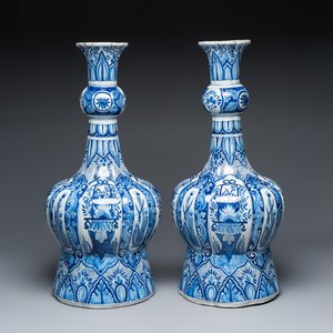 A pair of massive blue and white Dutch Delft style vases — 照片 4