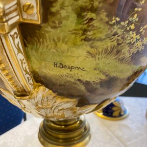A pair of massive French Sèvres-style vases with gilded bronze mounts, signed Desprez, 19th C. — 照片 49
