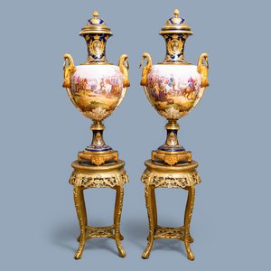 A pair of massive French Sèvres-style vases with gilt bronze mounts, signed Desprez, 19th C. — photo 1