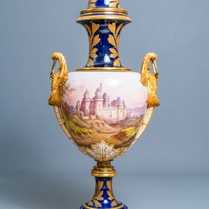 A pair of massive French Sèvres-style vases with gilt bronze mounts, signed Desprez, 19th C. — photo 9