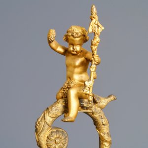 A pair of massive gilt bronze-mounted Sèvres porcelain ewers and a jardinière, France, 19th C. — 照片 5