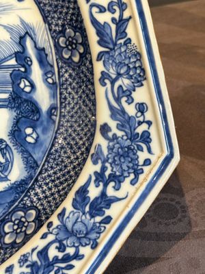 A pair of octagonal Chinese blue and white 'court ladies' dishes, Yongzheng — photo 18