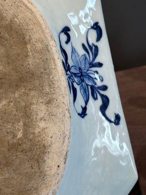 A pair of octagonal Chinese blue and white 'court ladies' dishes, Yongzheng — photo 22