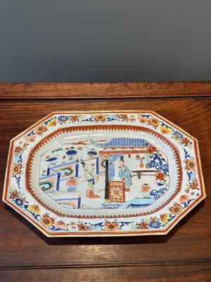 A pair of octagonal Chinese blue and white 'Xi Xiang Ji' dishes and a pair of famille rose dishes, Yongzheng — 照片 12