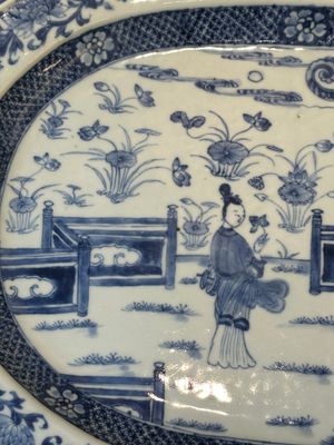 A pair of octagonal Chinese blue and white 'Xi Xiang Ji' dishes and a pair of famille rose dishes, Yongzheng — 照片 23