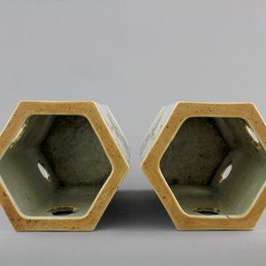 A pair of open-worked hexagonal Chinese Qianjian style hat stands, 19/20th C. — photo 7