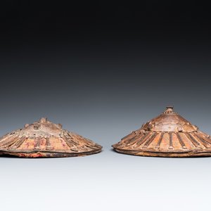 A pair of Ottoman 'kalkan' bucklers, 17/18th C. — photo 4