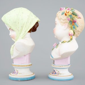 A pair of polychrome allegorical biscuit busts, Vion et Baury, Paris, 19th C. — 照片 3