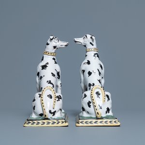 A pair of polychrome Brussels faience models of spotted greyhound dogs, 18th C. — photo 5