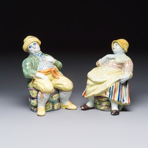 A pair of polychrome Dutch Delft 'Bobbejak' ewers and covers — photo 1