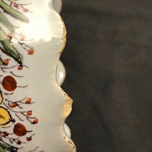 A pair of polychrome Dutch Delft butter tubs with ladies selling flowers and fruits, 18th C. — photo 15