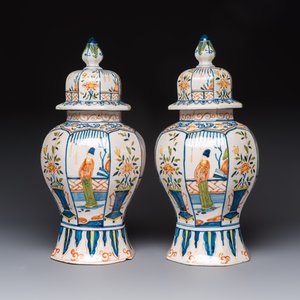 A pair of polychrome Dutch Delft chinoiserie vases, Tichelaar, Makkum, Friesland, 19/20th C. — 照片 3