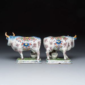 A pair of polychrome Dutch Delft 'cow Milkers' groups — foto 5