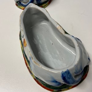A pair of polychrome Dutch Delft cow-shaped tureens, 18th C. — 照片 37