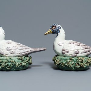 A pair of polychrome Dutch Delft duck-shaped tureens, 18th C. — 照片 2