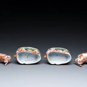 A pair of polychrome Dutch Delft 'hare' tureens and covers, 18th C. — 照片 6