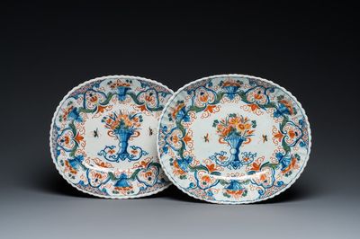 A pair of polychrome Dutch Delft lobed oval dishes, 1st quarter 18th C.