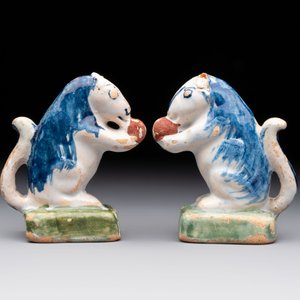 A pair of polychrome Dutch Delft miniature models of squirrels, a duck and a swan, 18th C. — photo 2