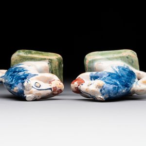 A pair of polychrome Dutch Delft miniature models of squirrels, a duck and a swan, 18th C. — photo 7