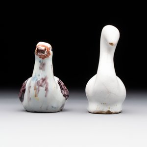 A pair of polychrome Dutch Delft miniature models of squirrels, a duck and a swan, 18th C. — photo 10