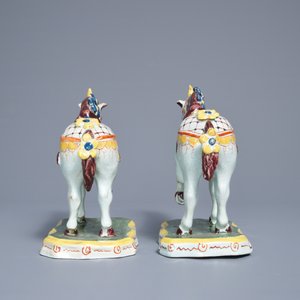 A pair of polychrome Dutch Delft models of circus horses, 19th C. — photo 3