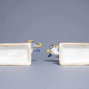 A pair of polychrome Dutch Delft models of cows on bases with frogs, 18th C. — 照片 5