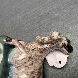 A pair of polychrome Dutch Delft models of goats, 18th C. — 照片 9