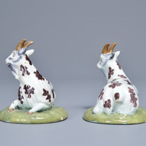A pair of polychrome Dutch Delft models of goats, 18th C. — 照片 3