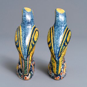 A pair of polychrome Dutch Delft models of parrots, 18th C. — photo 5