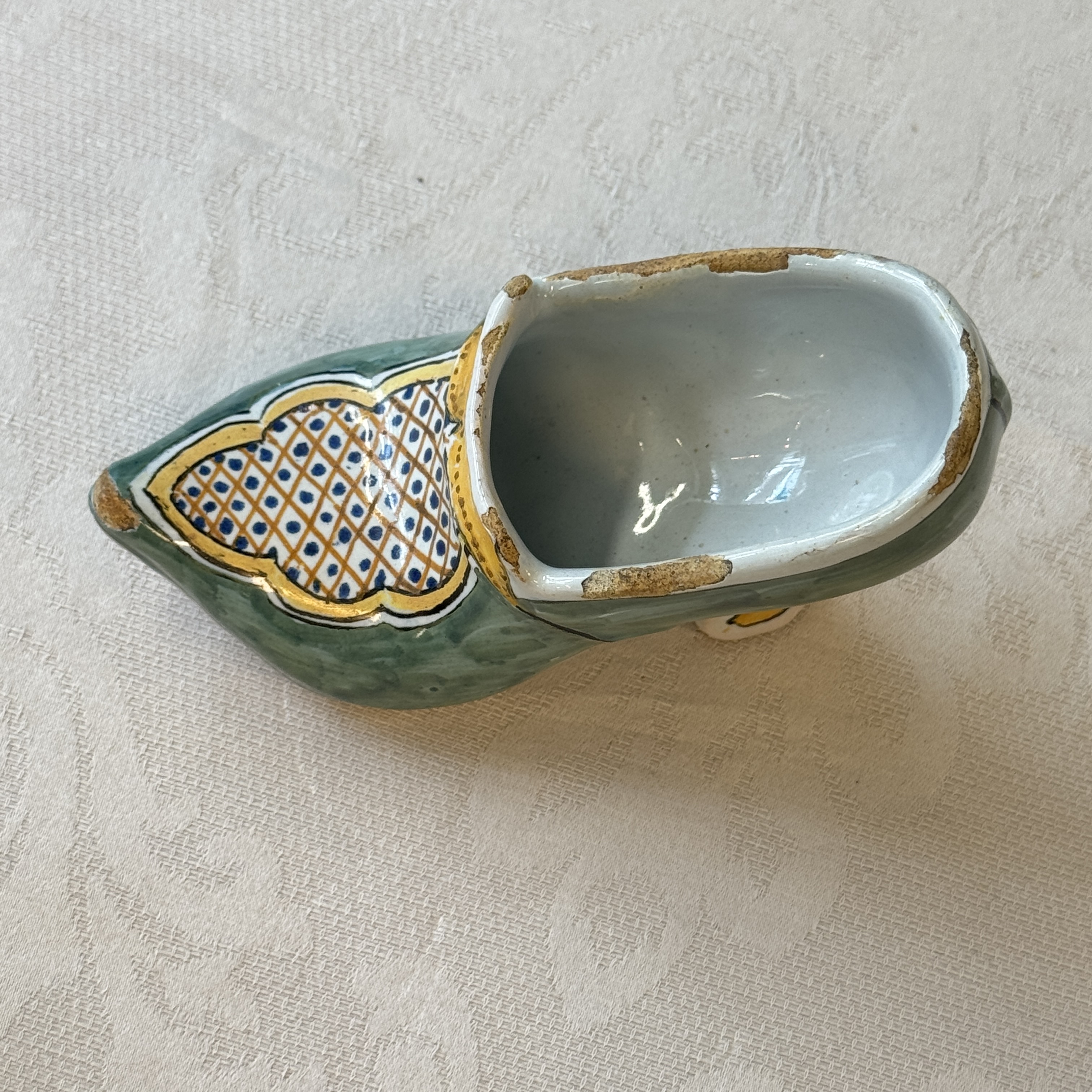 A pair of polychrome Dutch Delft models of shoes — photo 6