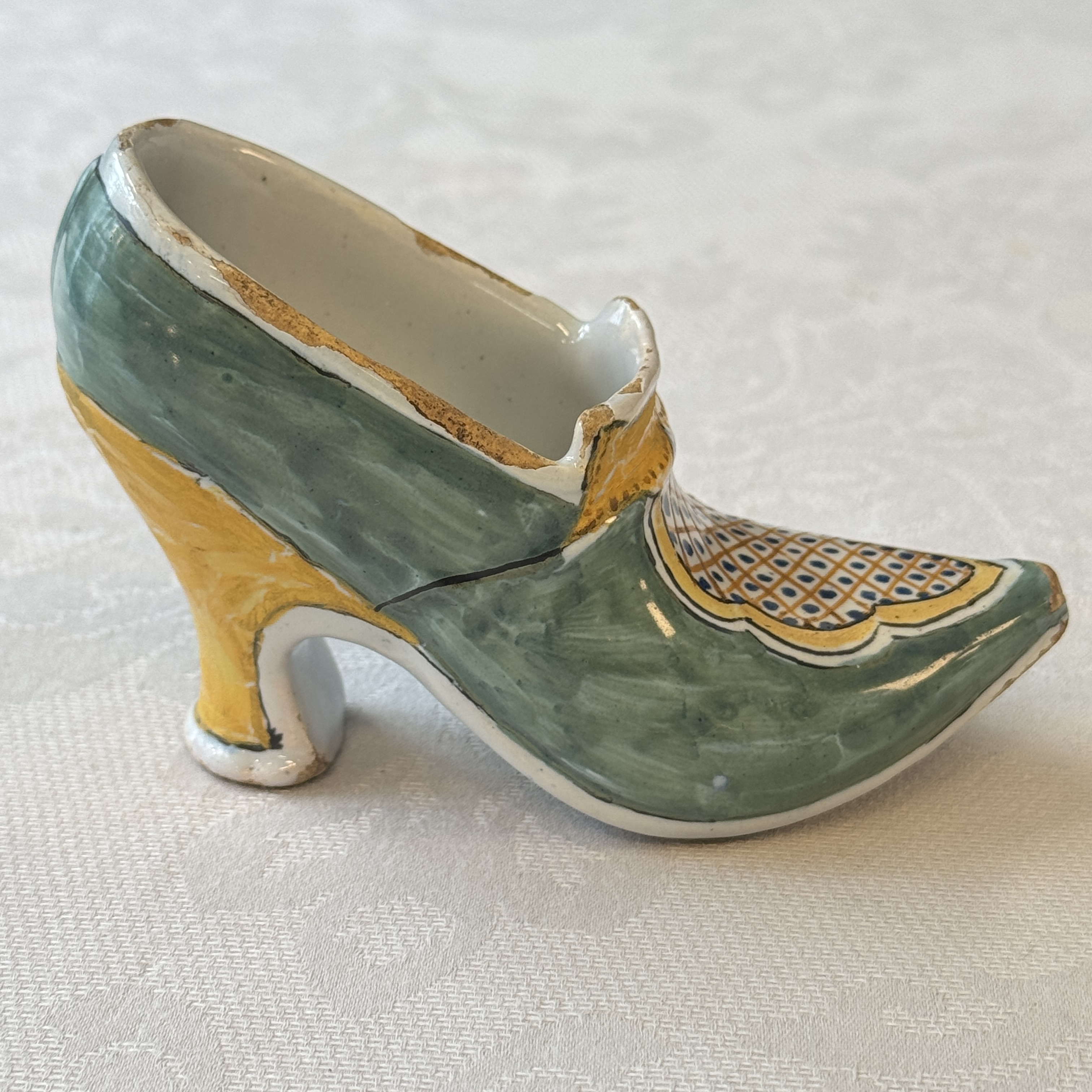 A pair of polychrome Dutch Delft models of shoes — photo 3