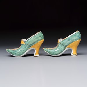 A pair of polychrome Dutch Delft models of shoes — photo 2